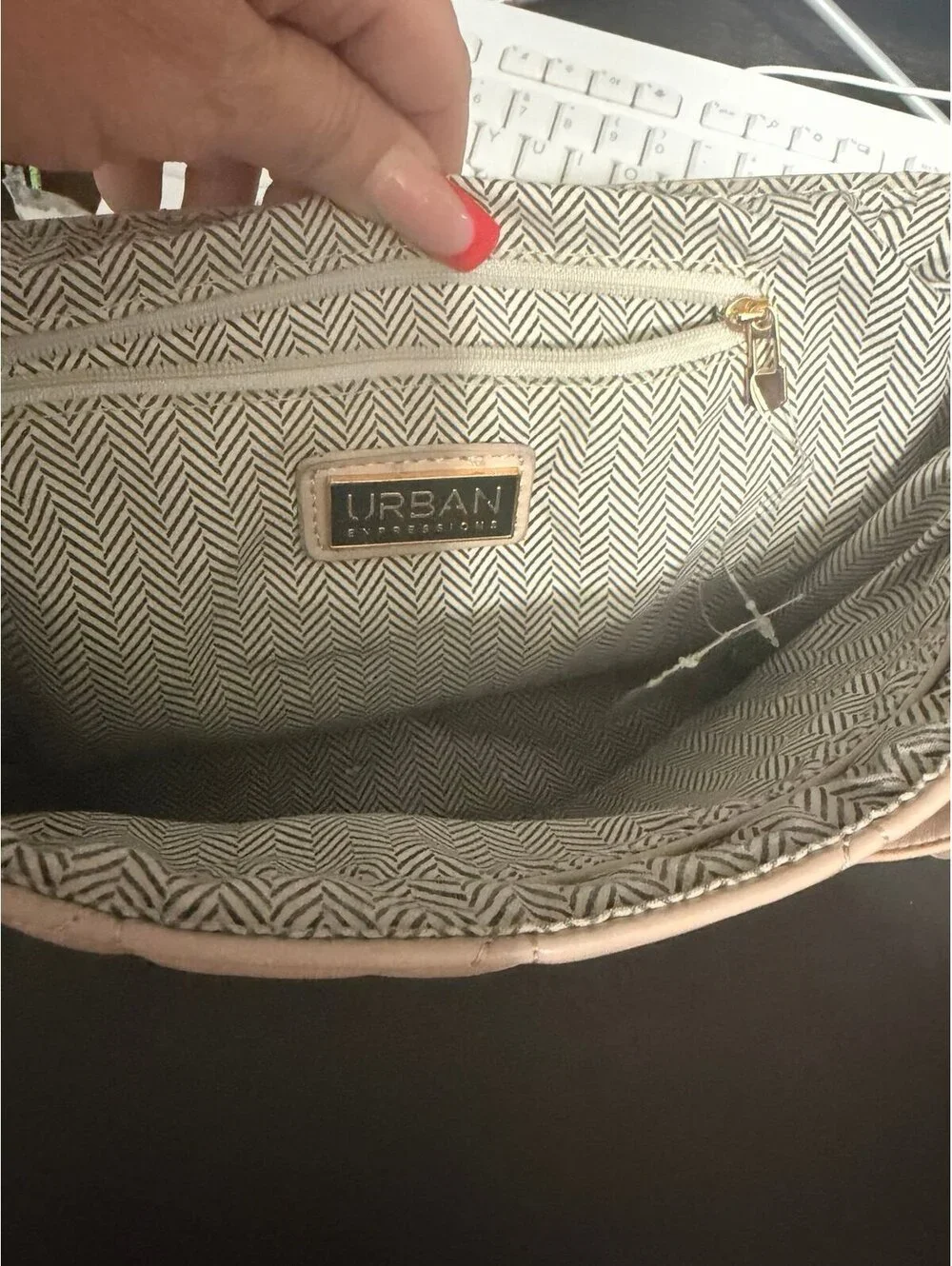 Crossbody purse